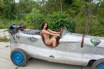 Free pictures series of nude Alina A. ...!