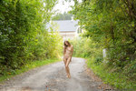 Free pictures series of nude Ania A. ...!