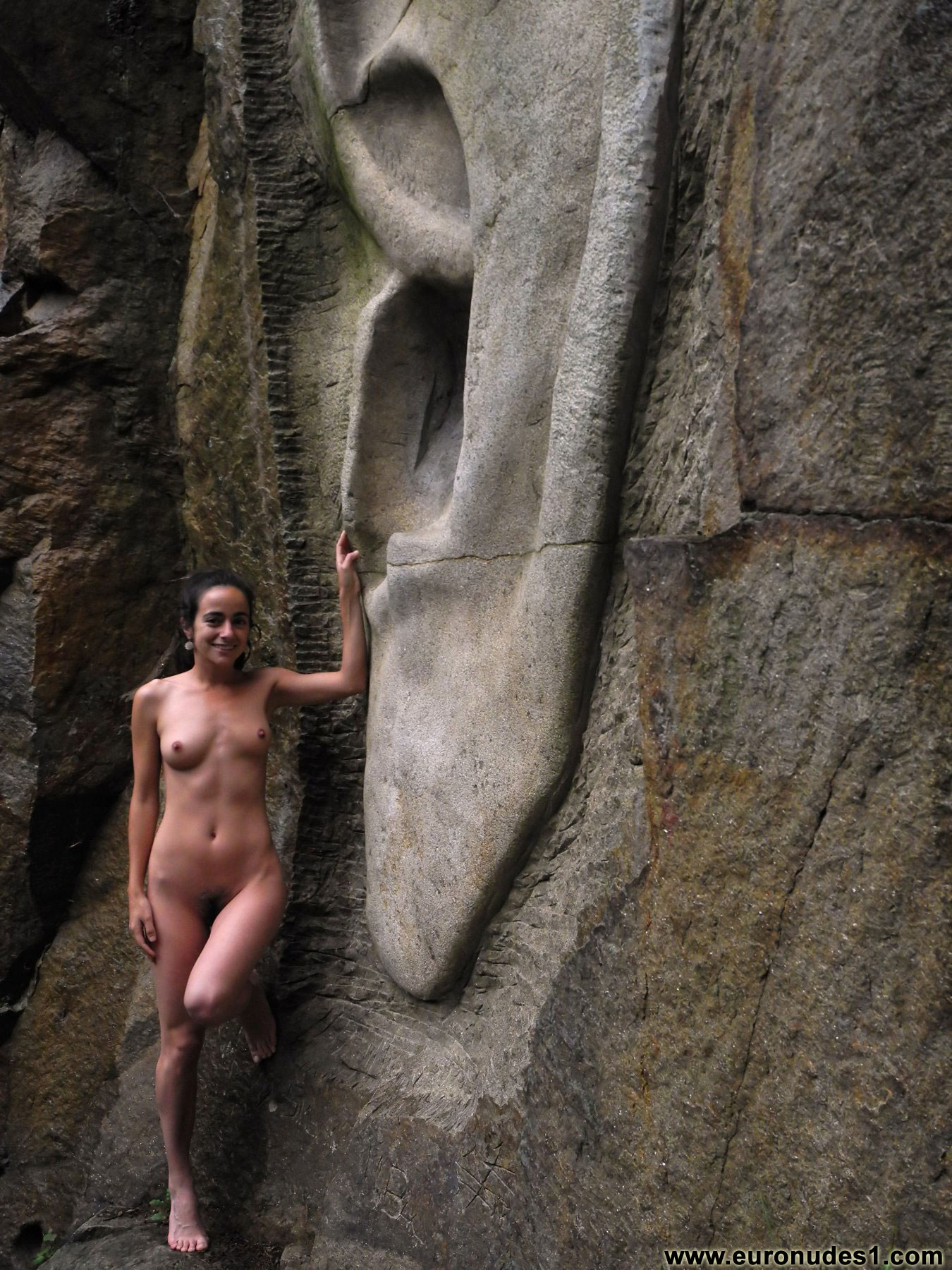 Free pictures series of nude Anna M. ...!