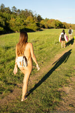 Free pictures series of nude Dominika C. ...!
