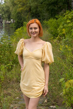 Free pictures series of nude Lola A. ...!