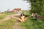 Free pictures series of nude Maruska A. ...!