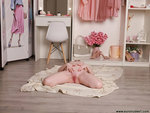 Free pictures series of nude Rita A. ...!