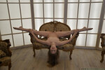 Free pictures series of nude Viktoria E ...!